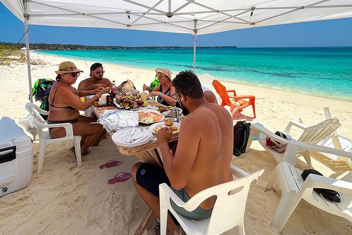 Private Full Day Tour in Bahía de las Águilas - Photo 1 of 22
